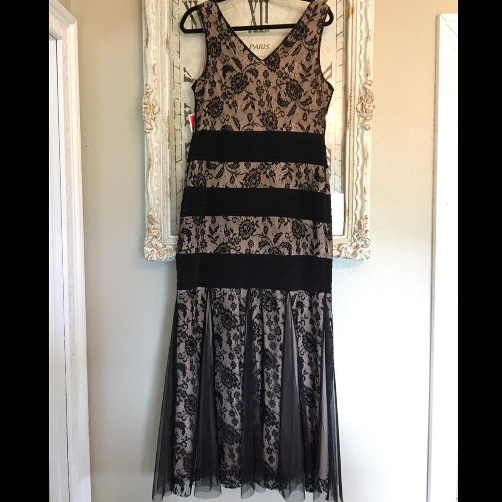 Candalite Lace Dress